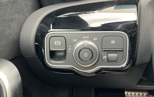 mercedes-classe-a-200-163ch-amg-line-7g-dct - 152674686