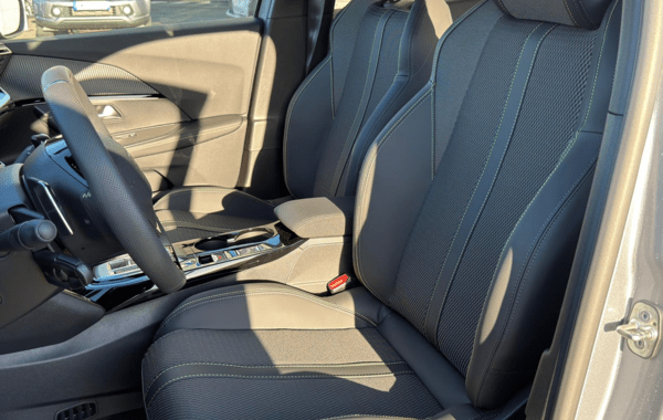 peugeot-2008-1-2-hybrid-145ch-gt-e-dcs6 - 152924686