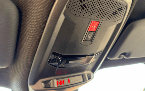 peugeot-2008-1-2-hybrid-145ch-gt-e-dcs6 - 152924686