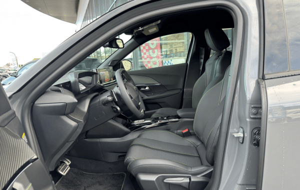 peugeot-2008-1-2-hybrid-145ch-gt-e-dcs6 - 152944686