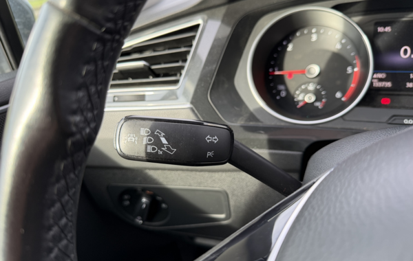 volkswagen-tiguan-2-0-tdi-150ch-confortline - 153364686