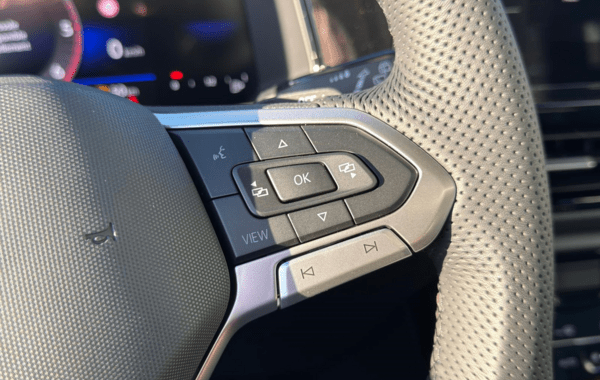 volkswagen-t-roc-2-0-tdi-150ch-r-line-dsg7 - 153474686