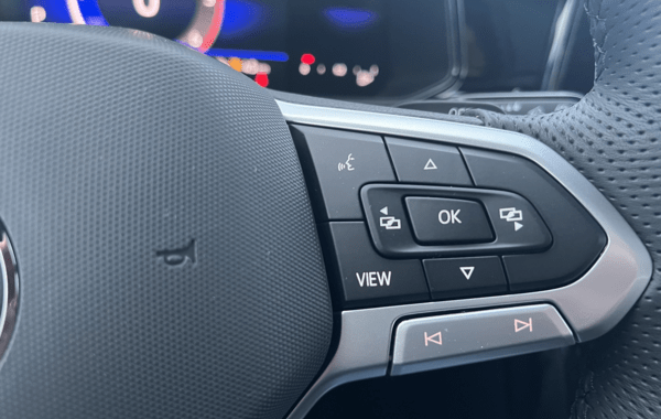 volkswagen-t-roc-2-0-tdi-150ch-r-line-dsg7 - 153504686