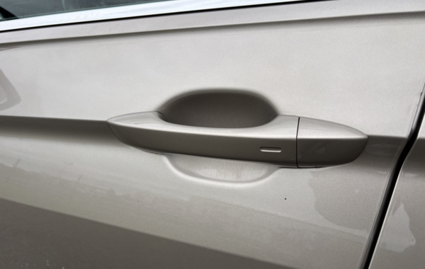 volkswagen-tiguan-2-0-tdi-150ch-bluemotion-technology-carat-edition-4motion-dsg7 - 153824686