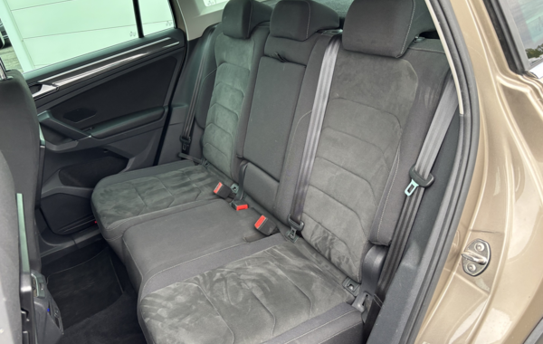 volkswagen-tiguan-2-0-tdi-150ch-bluemotion-technology-carat-edition-4motion-dsg7 - 153824686