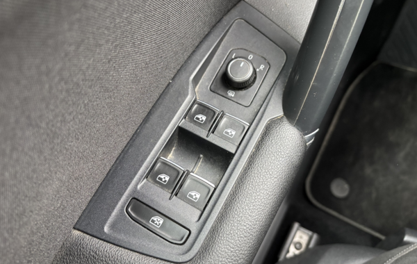 volkswagen-tiguan-2-0-tdi-150ch-bluemotion-technology-carat-edition-4motion-dsg7 - 153824686