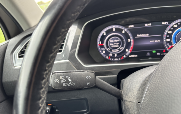 volkswagen-tiguan-2-0-tdi-150ch-bluemotion-technology-carat-edition-4motion-dsg7 - 153824686