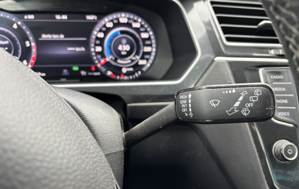 volkswagen-tiguan-2-0-tdi-150ch-bluemotion-technology-carat-edition-4motion-dsg7 - 153824686