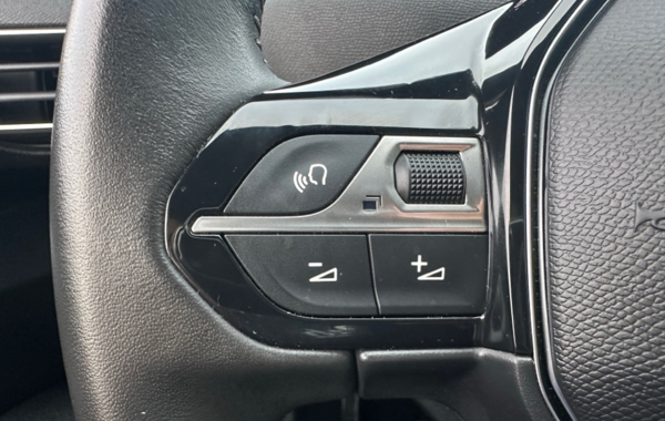 peugeot-3008-1-2-puretech-130ch-s-s-active-pack - 153964686