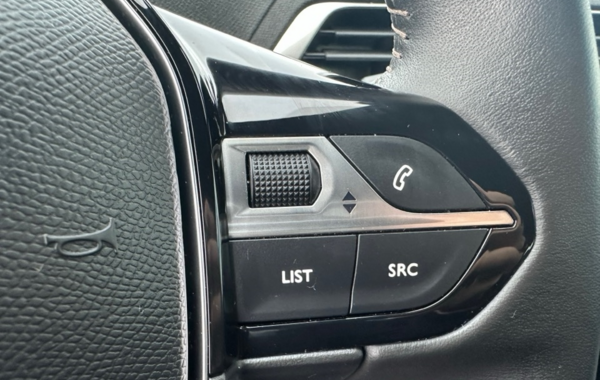 peugeot-3008-1-2-puretech-130ch-s-s-active-pack - 153964686