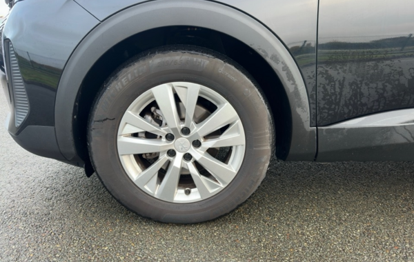 peugeot-3008-1-2-puretech-130ch-s-s-active-pack - 153964686