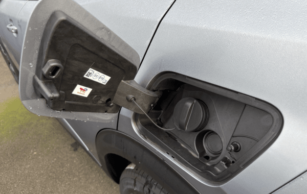 peugeot-2008-1-2-hybrid-145ch-gt-e-dcs6 - 154254686