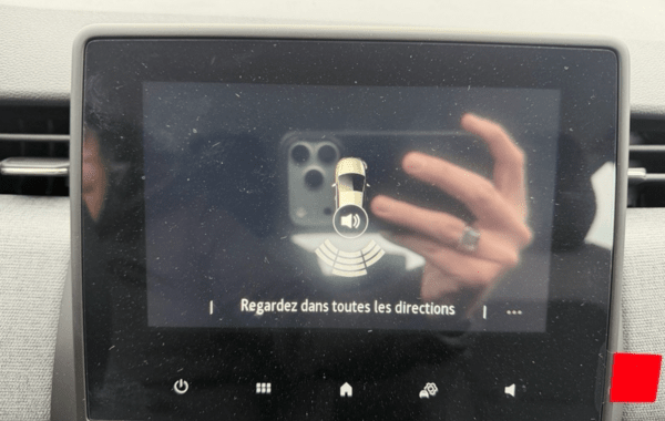 renault-clio-v-1-5-dci-100ch-evolution-25 - 154354686