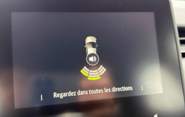 renault-clio-v-1-5-dci-100ch-evolution-25 - 154364686