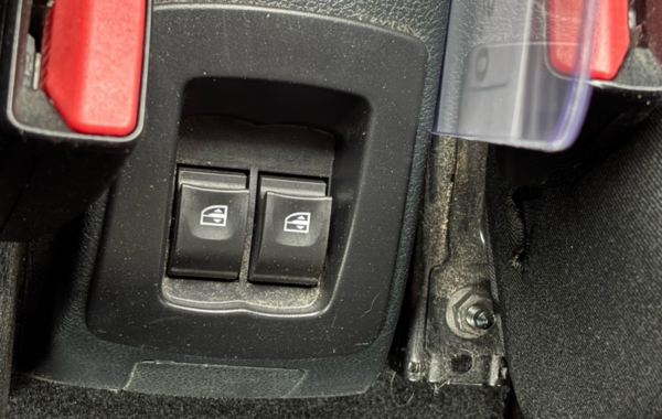 dacia-sandero-0-9-tce-90ch-stepway-prestige-euro6 - 154384686