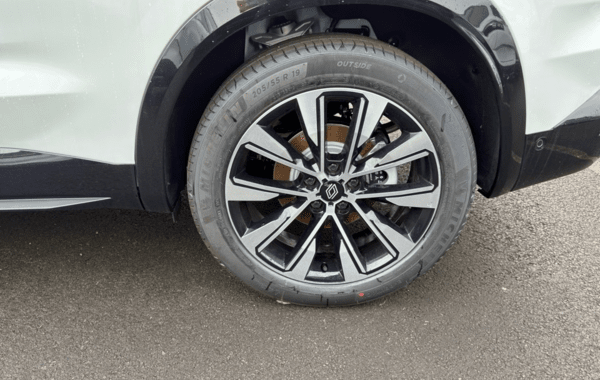 renault-austral-1-2-e-tech-full-hybrid-200ch-techno-25 - 154434686