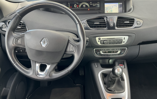 renault-grand-scenic-iii-1-5-dci-110ch-energy-bose-eco2-7-places-2015 - 154904686