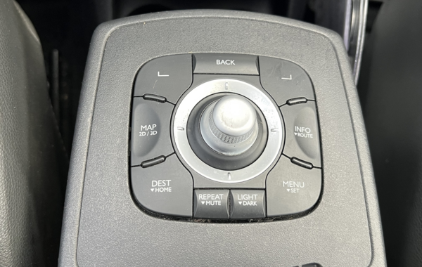 renault-grand-scenic-iii-1-5-dci-110ch-energy-bose-eco2-7-places-2015 - 154904686