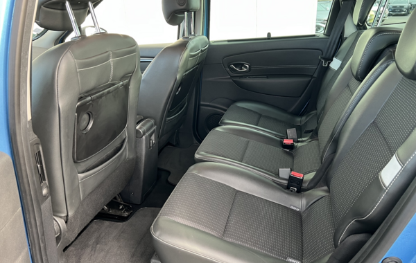 renault-grand-scenic-iii-1-5-dci-110ch-energy-bose-eco2-7-places-2015 - 154904686