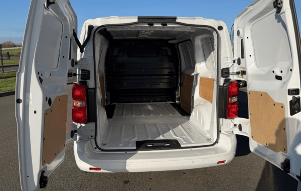 peugeot-expert-fg-m-2-0-bluehdi-180ch-s-s-eat8 - 155404686