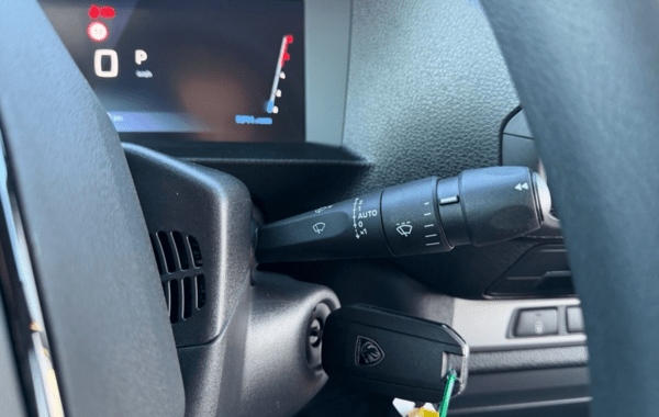 peugeot-expert-fg-m-2-0-bluehdi-180ch-s-s-eat8 - 155414686