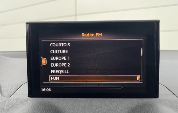 audi-q2-1-4-tfsi-150ch-cod-s-line-s-tronic-7 - 156344686