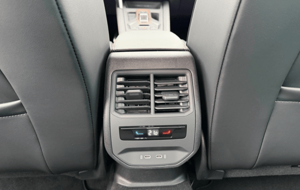 cupra-leon-st-1-5-etsi-hybrid-150ch-v-dsg7 - 156504686