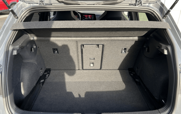 volkswagen-golf-viii-1-5-etsi-opf-130ch-r-line-dsg7 - 156754686