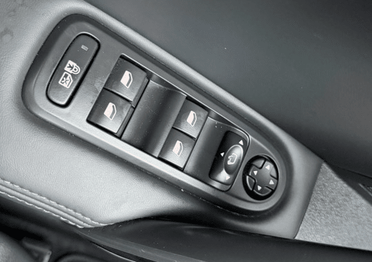 peugeot-508-2-0-bluehdi-180ch-fap-allure-business-eat6 - 157434686