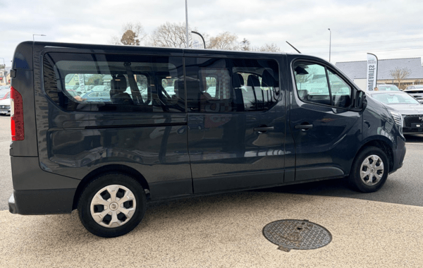 renault-trafic-iii-combi-l2-2-0-blue-dci-150ch-s-s-zen-8-places-e6e - 157634686