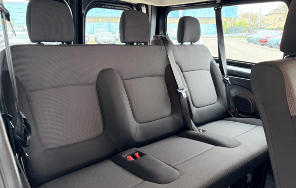 renault-trafic-iii-combi-l2-2-0-blue-dci-150ch-s-s-zen-8-places-e6e - 157634686