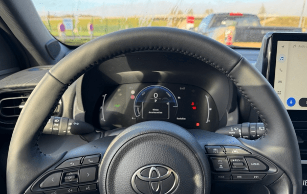 toyota-yaris-cross-130h-design-my25 - 157774686