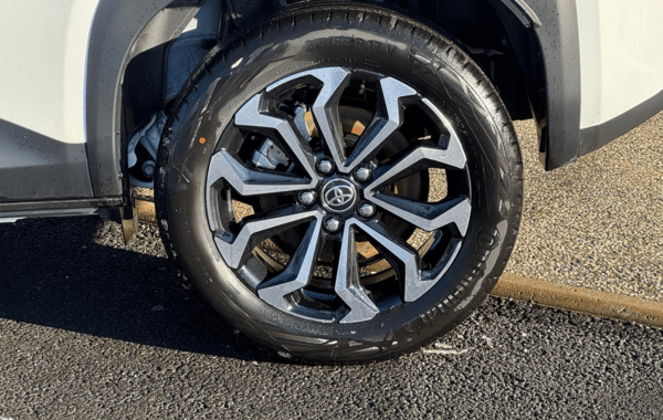 toyota-yaris-cross-130h-design-my25 - 157784686