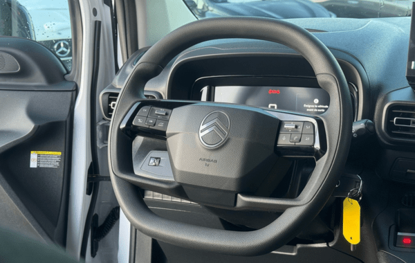 citroen-berlingo-taille-m-1-5-bluehdi-130ch-s-s-plus-5-places - 157854686