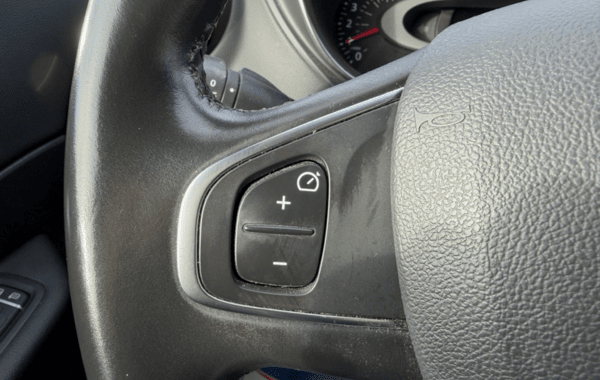 renault-captur-1-3-tce-150ch-fap-intens-edc - 157884686