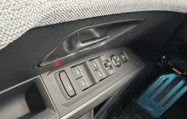 peugeot-3008-1-2-hybrid-145ch-gt-e-dcs6 - 157984686