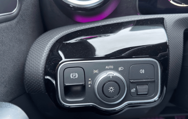 mercedes-cla-shooting-brake-200-d-150ch-amg-line-8g-dct - 158154686