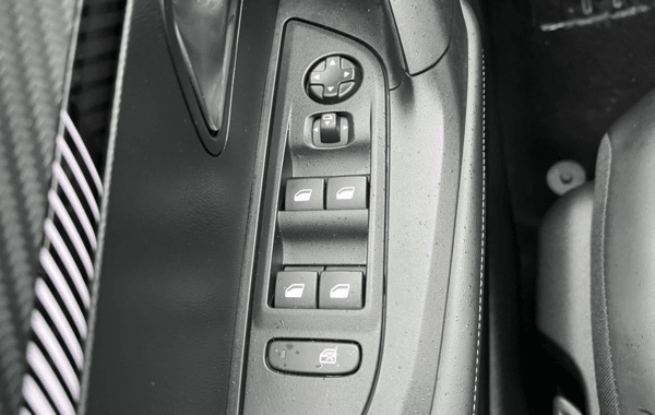 peugeot-2008-1-2-hybrid-145ch-allure-e-dcs6 - 158194686