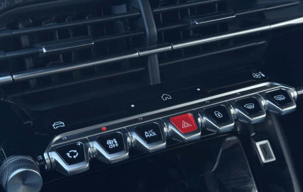 peugeot-2008-1-2-hybrid-145ch-allure-e-dcs6 - 158204686