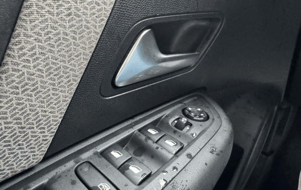 citroen-c4-1-5-bluehdi-130ch-s-s-plus-automatique - 158334686