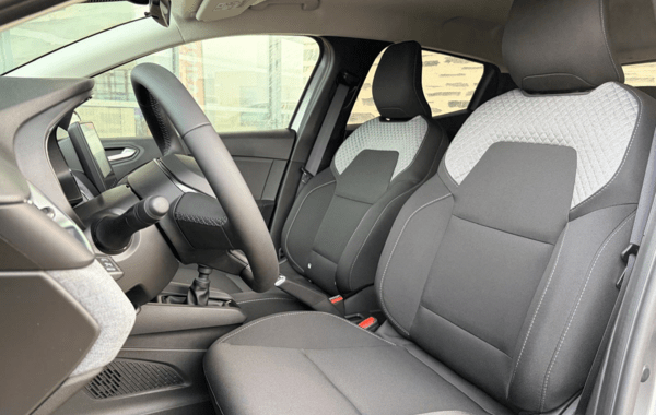 renault-clio-v-1-5-dci-100ch-evolution-25 - 158544686