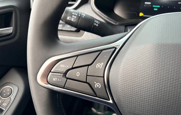 renault-clio-v-1-5-dci-100ch-evolution-25 - 158544686