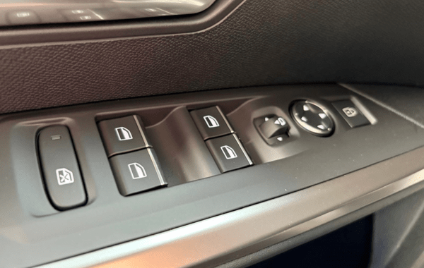 peugeot-5008-hybrid-145ch-gt-e-dcs6 - 159044686