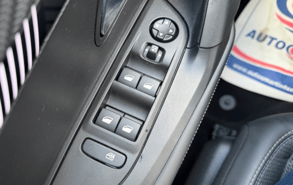 peugeot-2008-1-2-hybrid-145ch-allure-e-dcs6 - 159184686