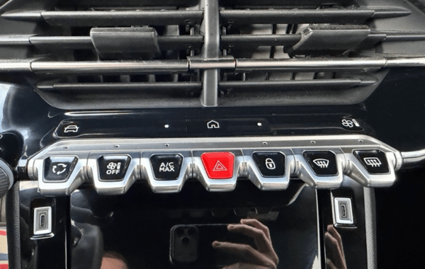 peugeot-2008-1-2-hybrid-145ch-allure-e-dcs6 - 159184686