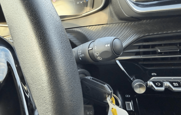 peugeot-2008-1-2-hybrid-145ch-allure-e-dcs6 - 159194686