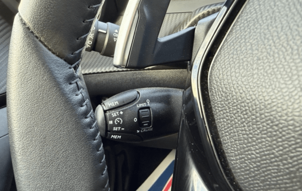 peugeot-2008-1-2-hybrid-145ch-allure-e-dcs6 - 159204686