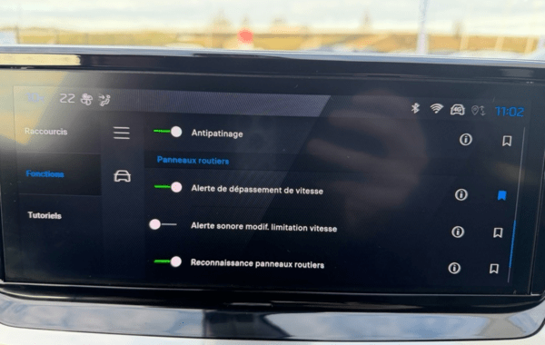 peugeot-2008-1-2-hybrid-145ch-allure-e-dcs6 - 159204686