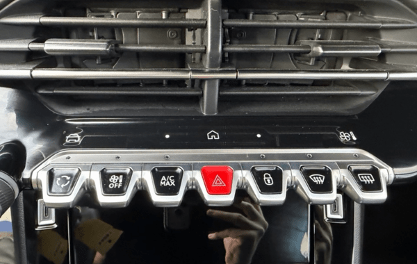 peugeot-2008-1-2-hybrid-145ch-allure-e-dcs6 - 159204686