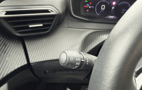 peugeot-2008-1-2-hybrid-145ch-allure-e-dcs6 - 159224686